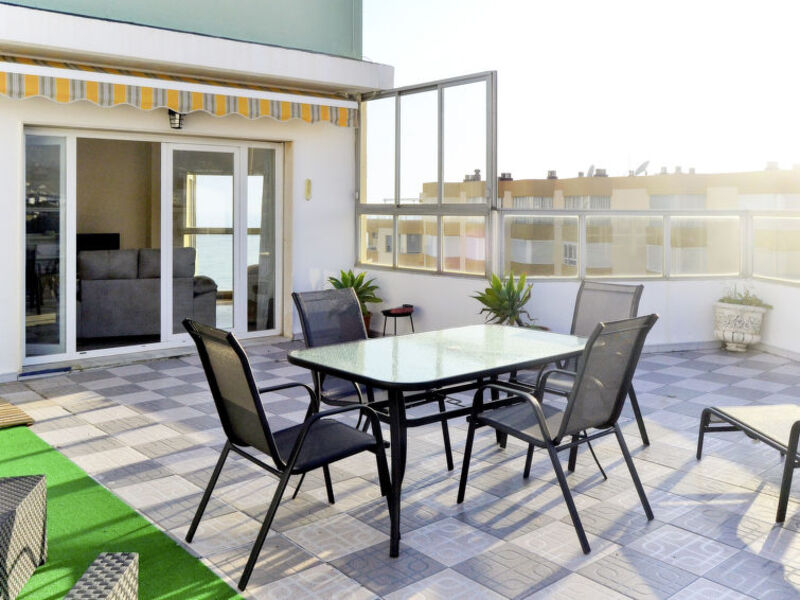 Amazing 3 Bedrooms Front Sea View.