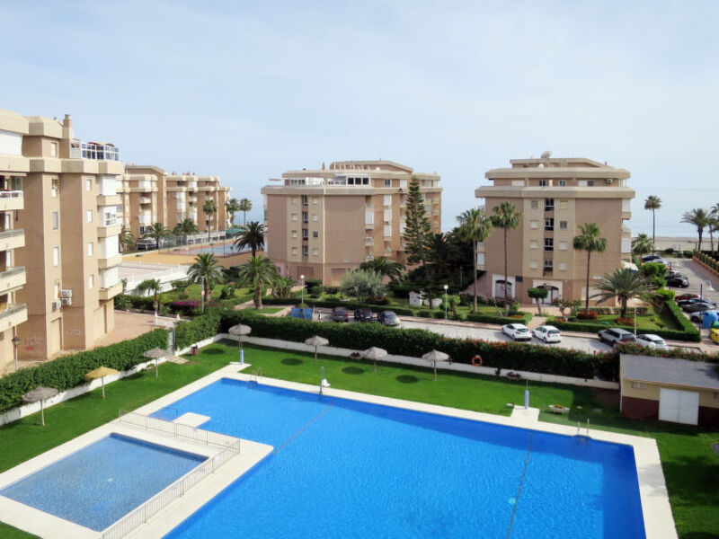 Amazing 3 Bedrooms Front Sea View.