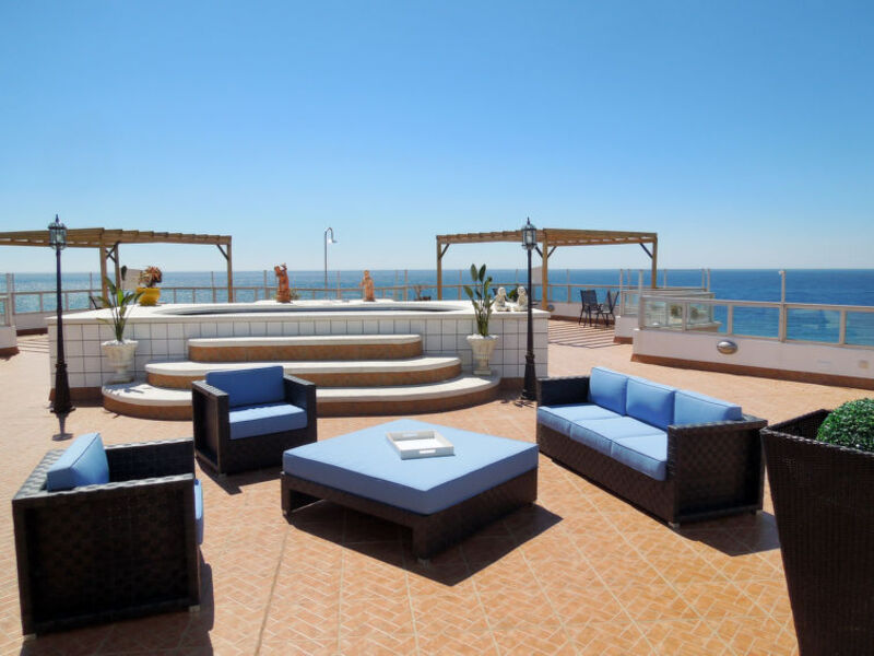 Amazing 3 Bedrooms Front Sea View.
