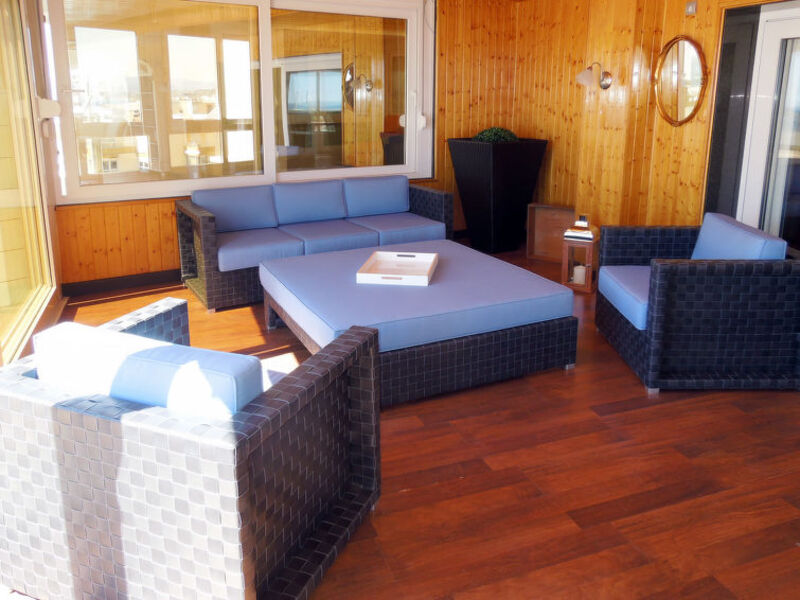 Amazing 3 Bedrooms Front Sea View.