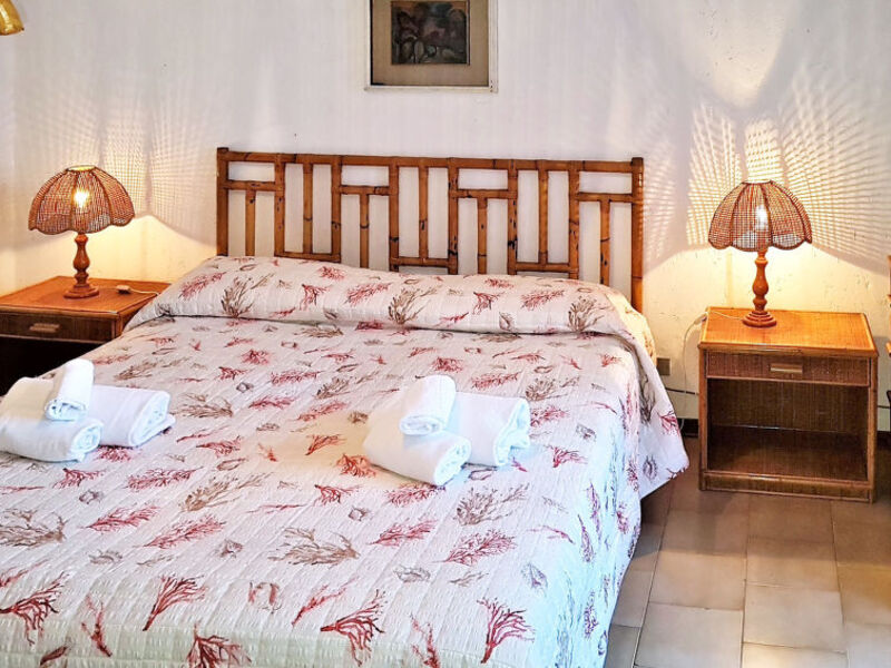 Baia De Bahas - Apartments & Resort