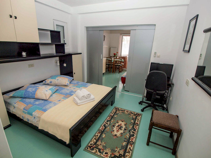 Vila Grmoja