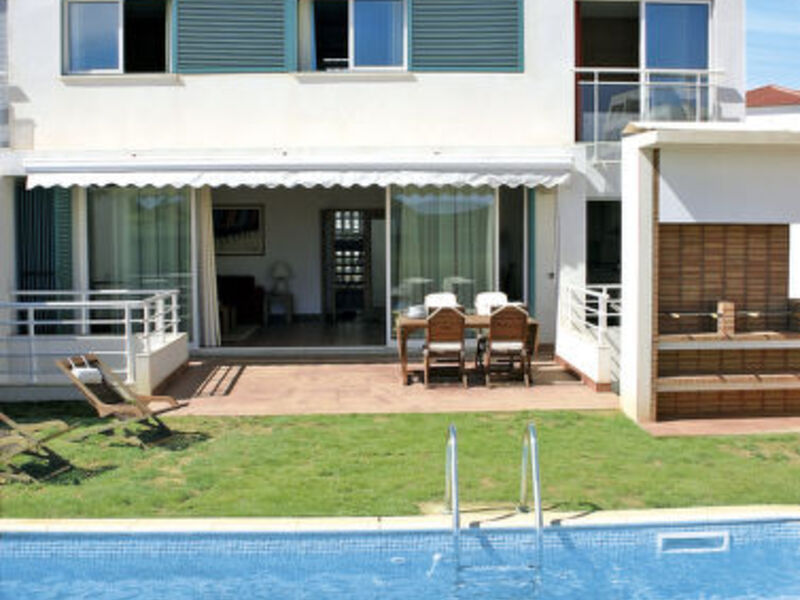 Prainha Village