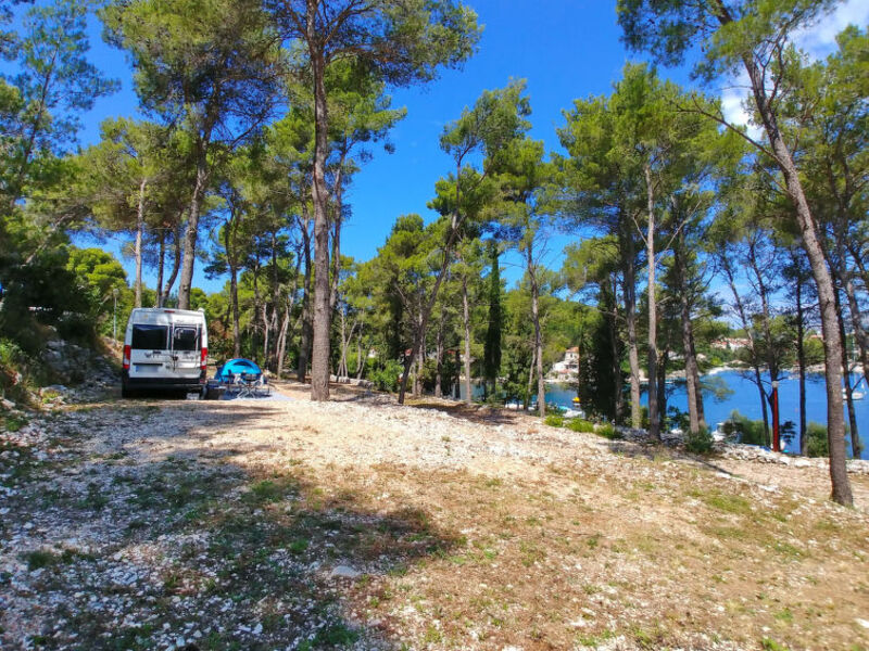 Camping Port 9 ***