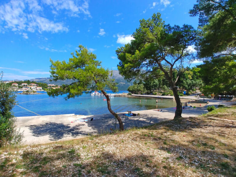 Camping Port 9 ***