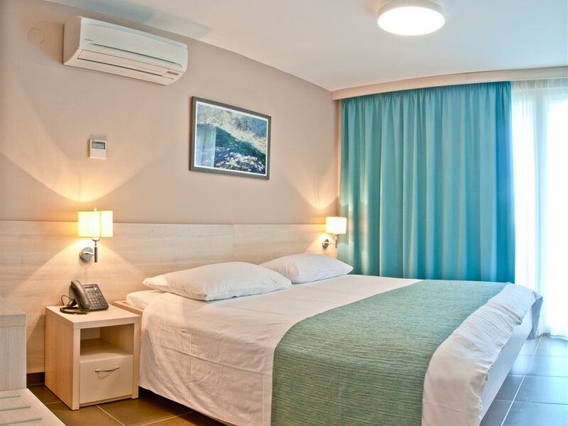 Plaža Sunny Hotel + Lopar Hotel