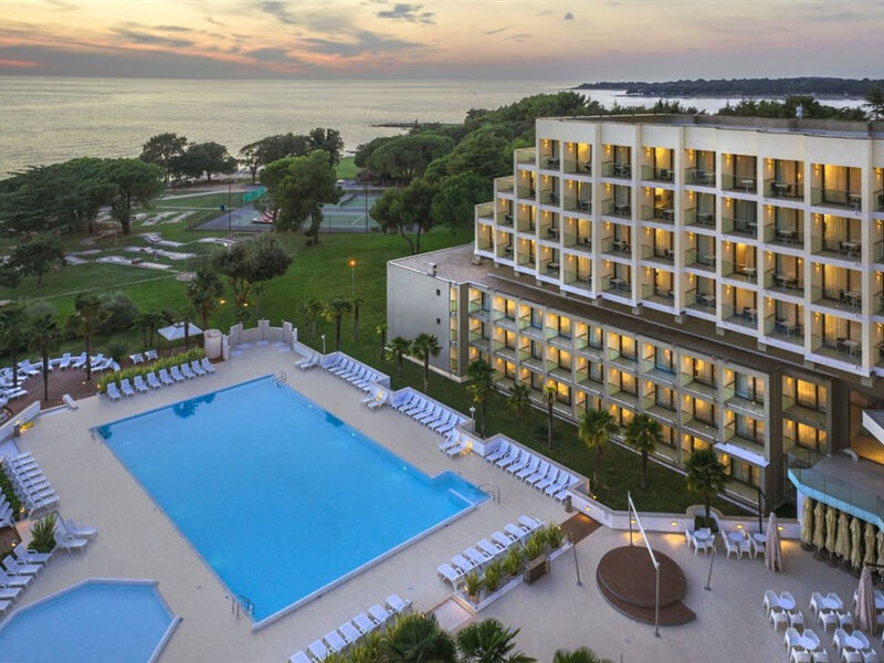 Hotel Laguna Materada
