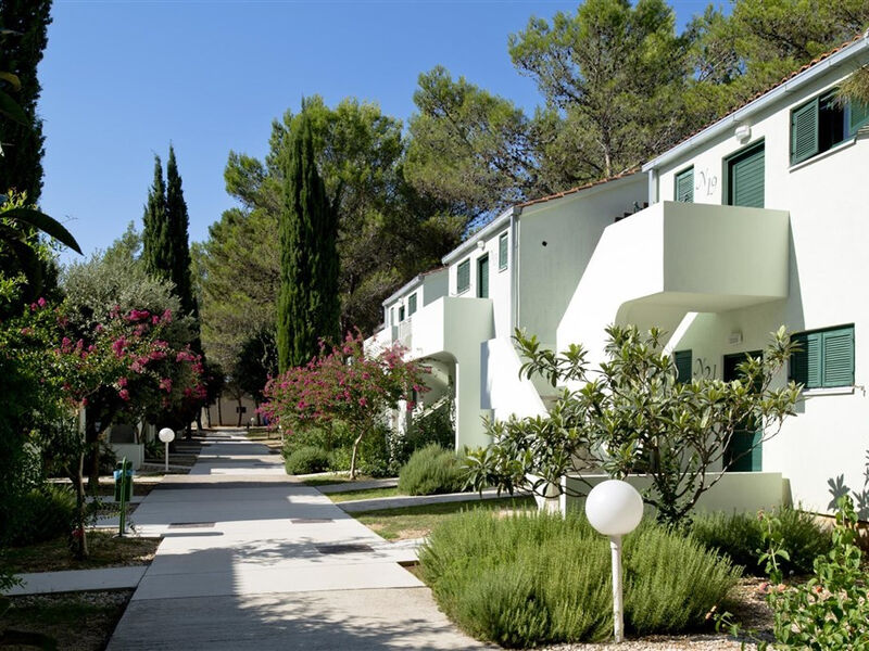 Apartmány Zaton Holiday Resort 3*