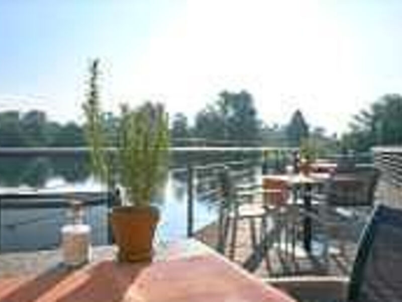LAGO hotel & restaurant am see