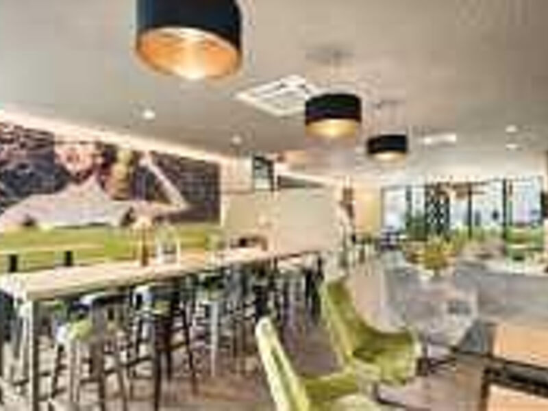 Hotel Super 8 Munich City North