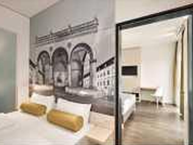 Hotel Super 8 Munich City North