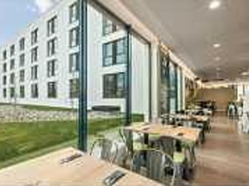Hotel Super 8 Munich City North
