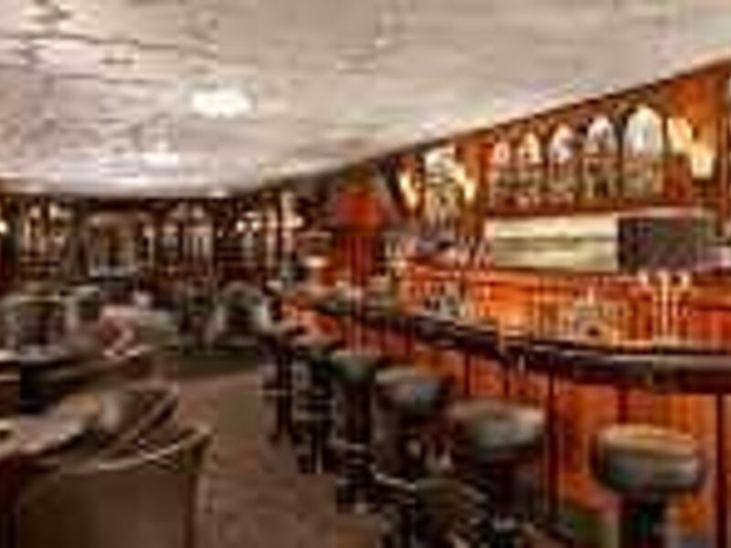 Hotel Reichshof Hamburg Curio Collection by Hilton