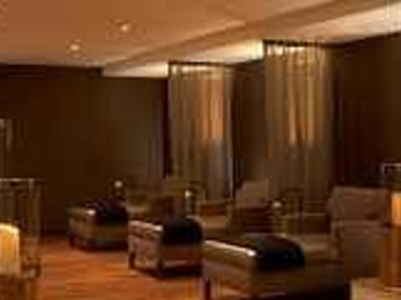 Hotel Reichshof Hamburg Curio Collection by Hilton