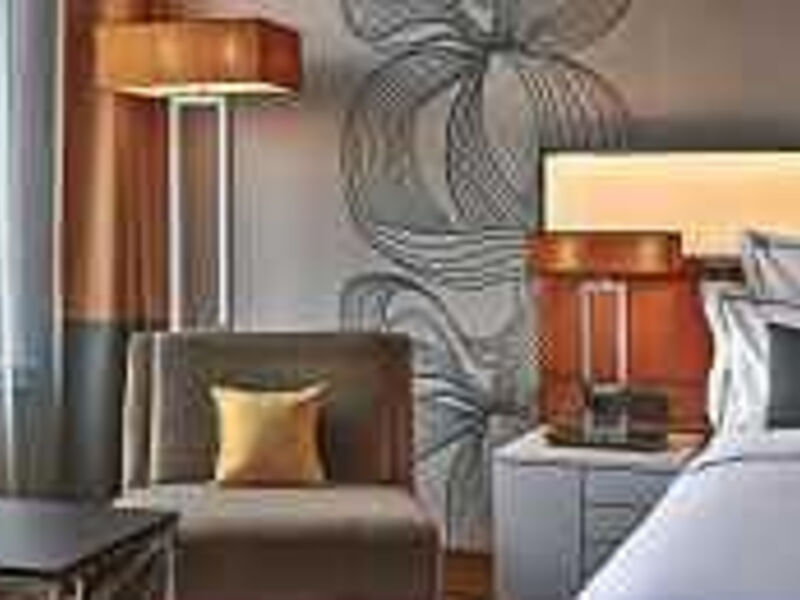Hotel Reichshof Hamburg Curio Collection by Hilton