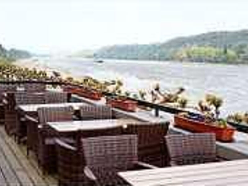 Rheinhotel Vier Jahreszeiten S
