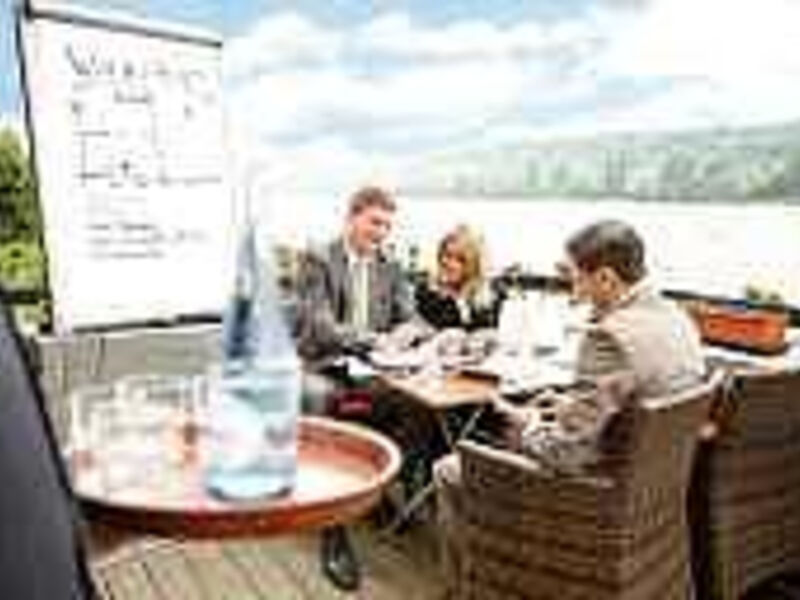 Rheinhotel Vier Jahreszeiten S