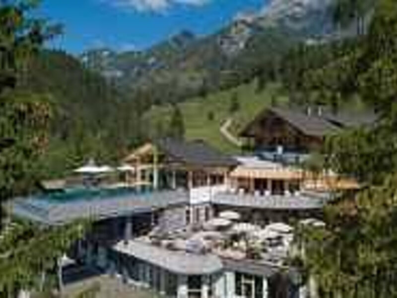 1. Almwellness Hotel Tuffbad