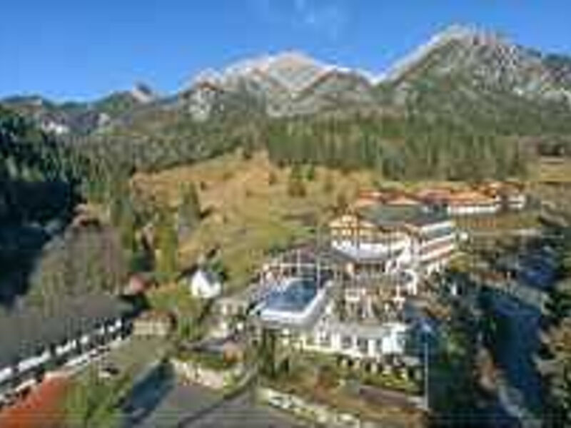 1. Almwellness Hotel Tuffbad