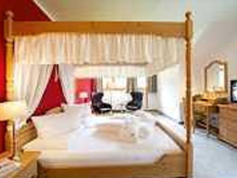 1. Almwellness Hotel Tuffbad