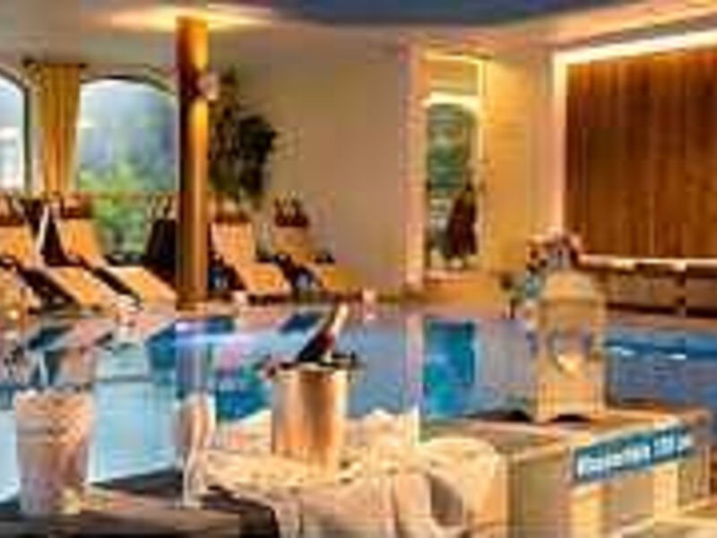 1. Almwellness Hotel Tuffbad