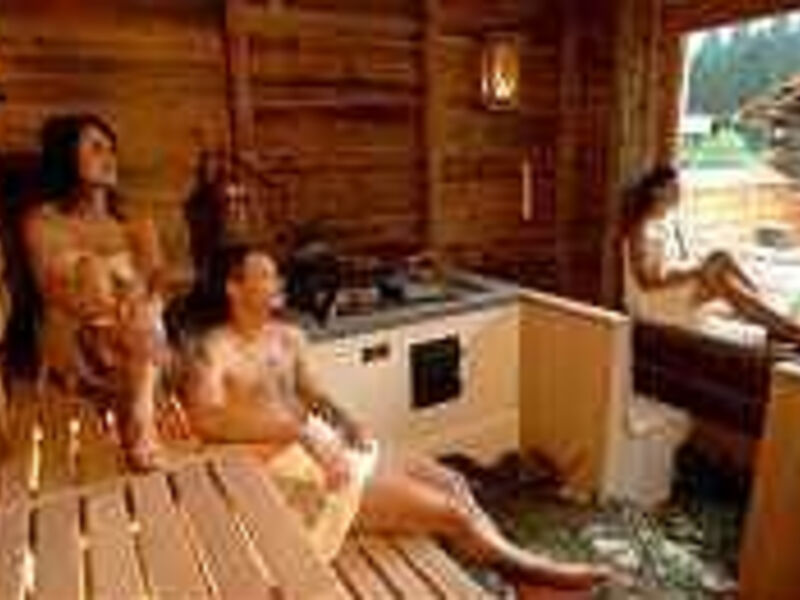 1. Almwellness Hotel Tuffbad