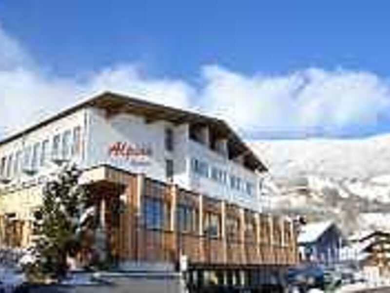 Hotel Alpina