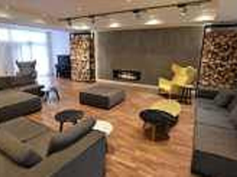 Shuum Hotel