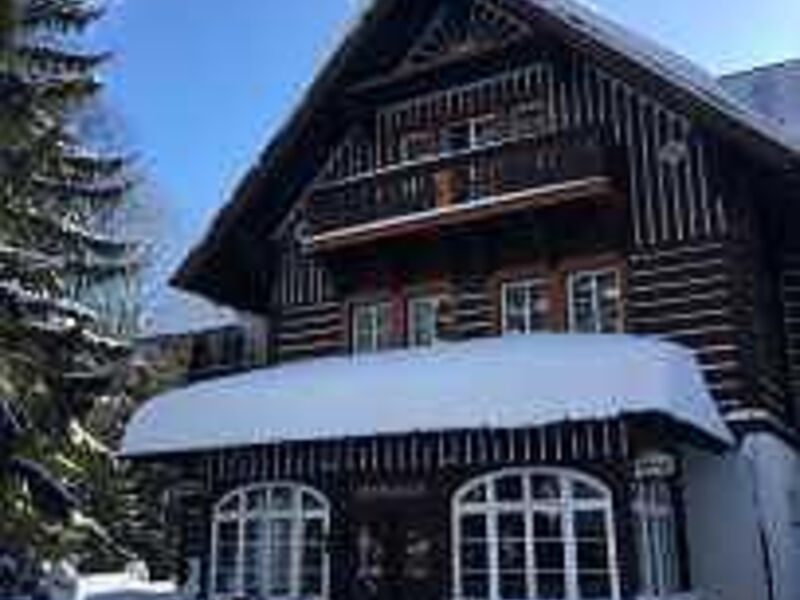 Hotel Tri ruze