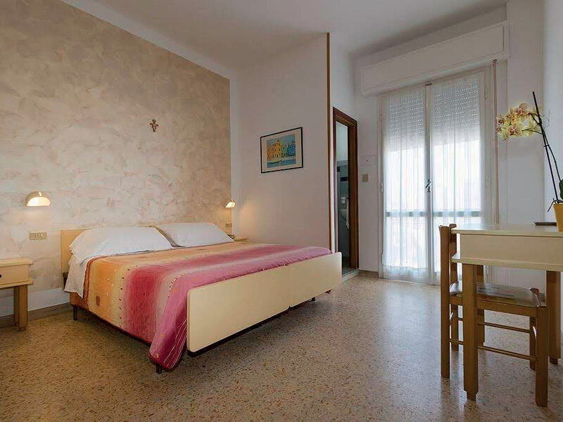 Hotel Cosmos