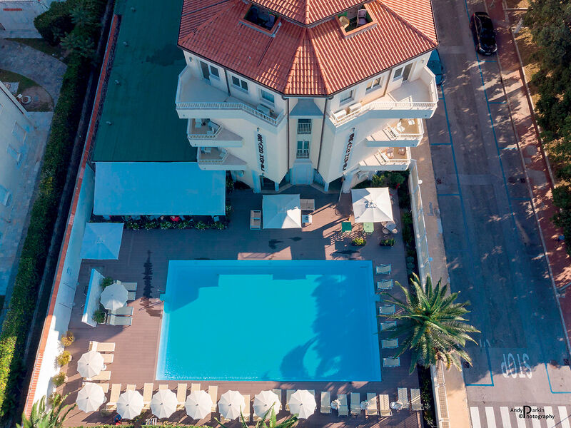 Grand Hotel