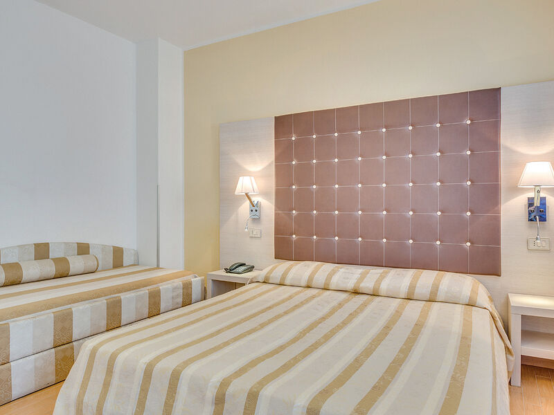 Hotel Ambassador