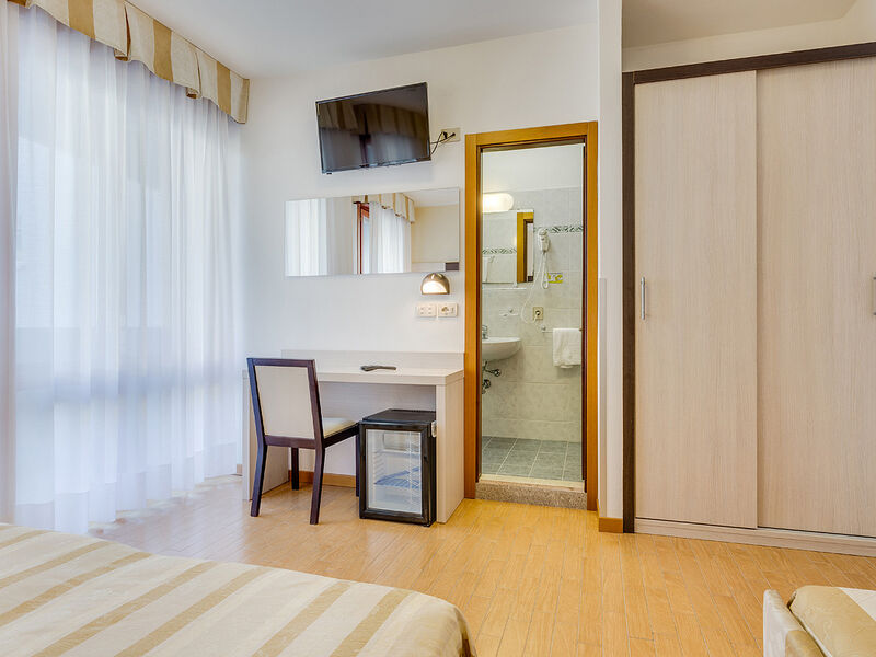 Hotel Ambassador