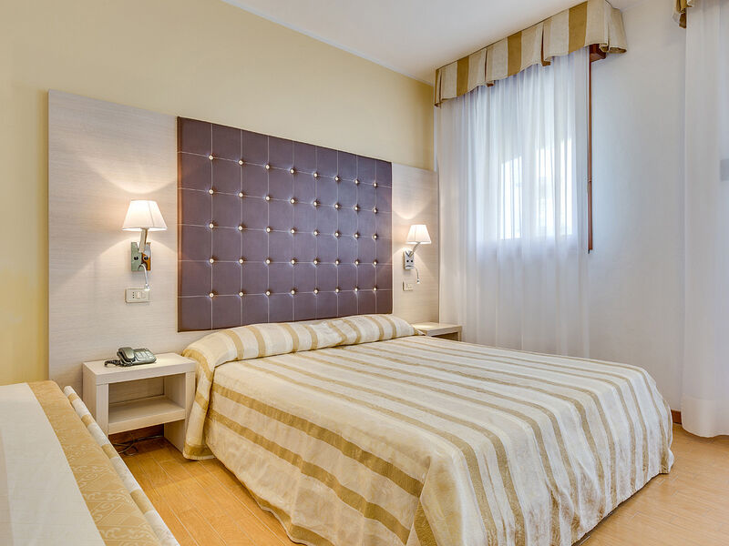 Hotel Ambassador