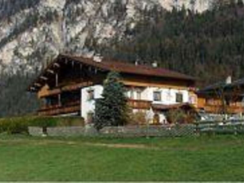 Ferienpension Haflingerhof und Nebenhaus