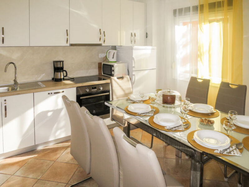 Haus Nikola