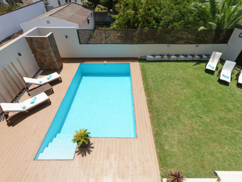 Riviera Beach & Garden
