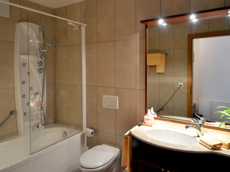 Aparthotel S-Bernardino Sa