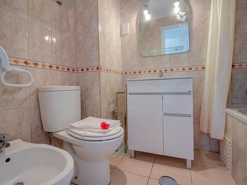 Stunning Two Bedroom Apartment In The Old Village