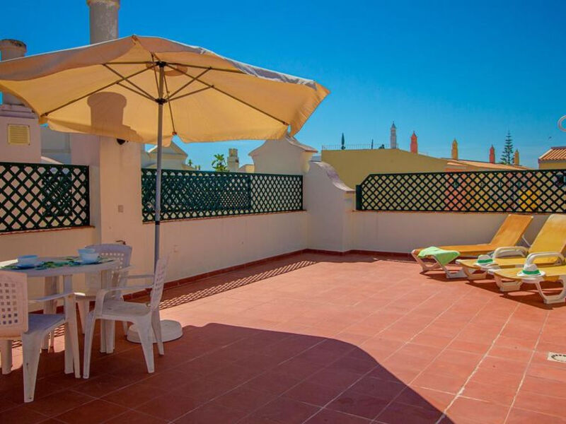 Stunning Two Bedroom Apartment In The Old Village