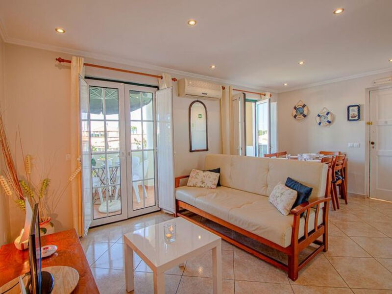 Stunning Two Bedroom Apartment In The Old Village
