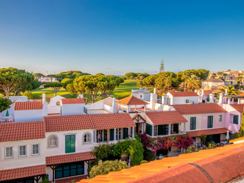 Beautiful Two Bedroom Apartment In The Old Village