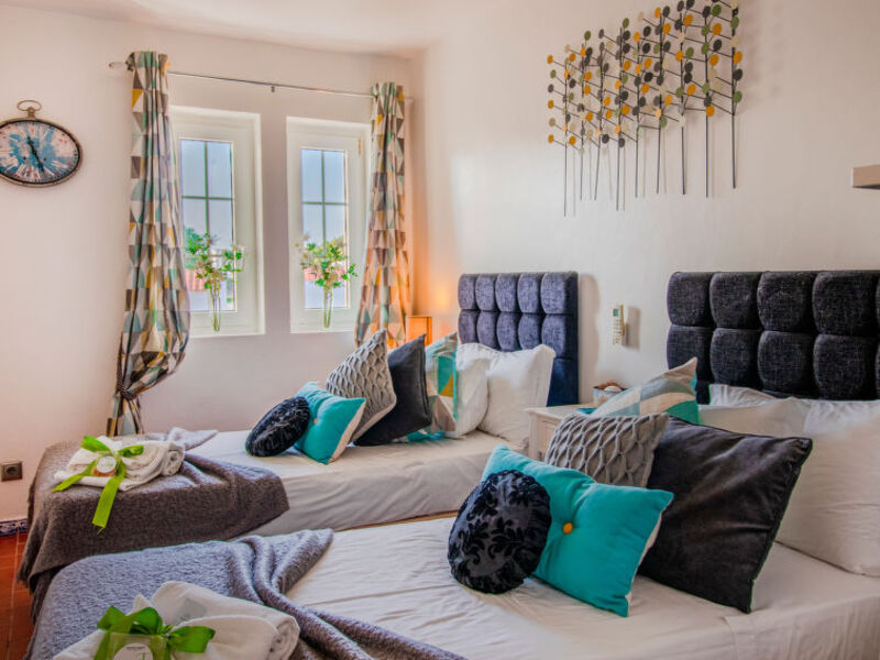 Beautiful Two Bedroom Apartment In The Old Village