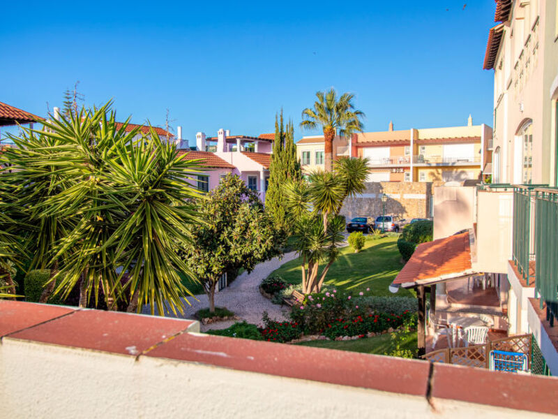 Beautiful Two Bedroom Apartment In The Old Village