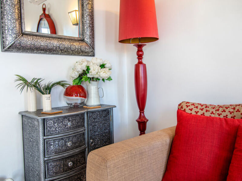 Beautiful Two Bedroom Apartment In The Old Village
