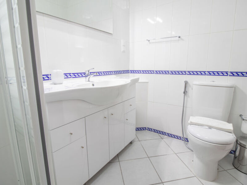 Beautiful Three Bedroom Apartment In The Old Village