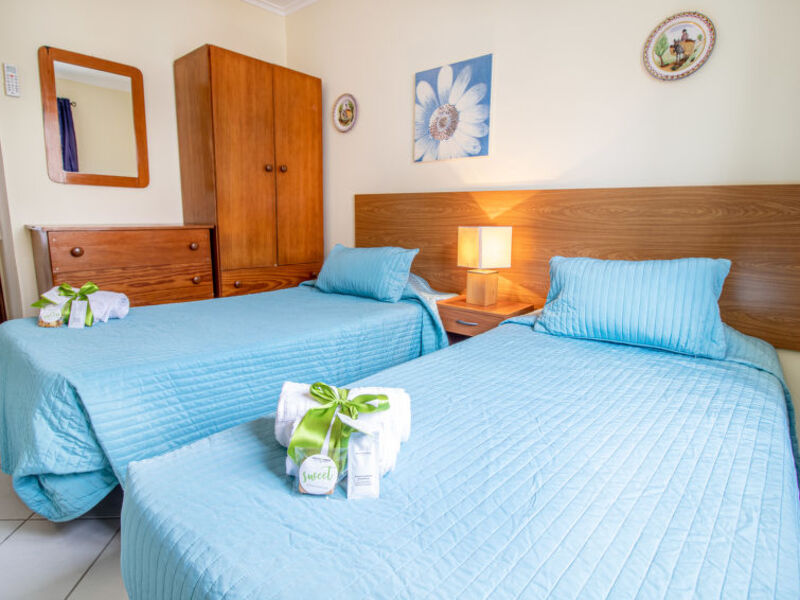 Beautiful Three Bedroom Apartment In The Old Village
