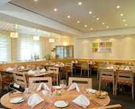 Hotel NH Zurich Airport