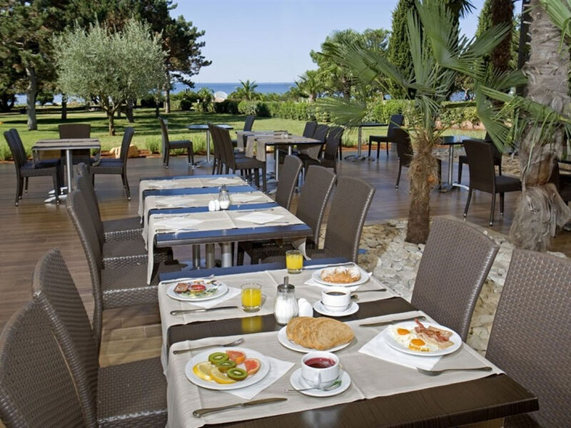 Hotel Laguna Materada