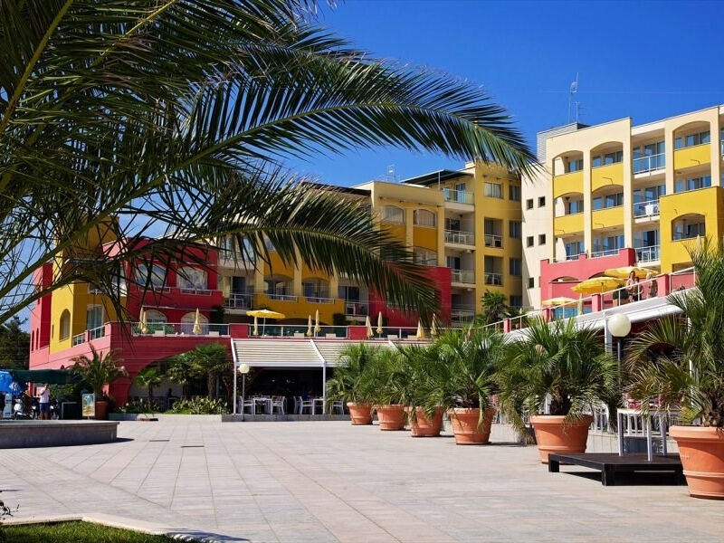 Aparthotel del Mar